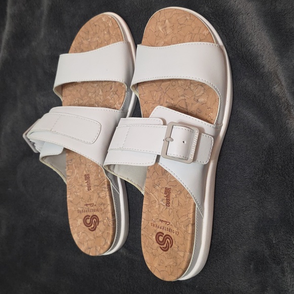 White Slide Sandals - Picture 2 of 7